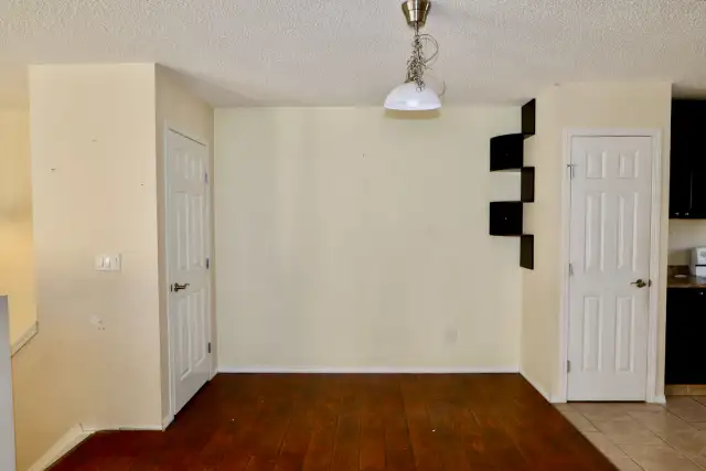 Leduc 3 Bed 1.5 Bath Townhome For Rent - Photo 8