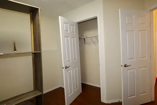 Leduc 3 Bed 1.5 Bath Townhome For Rent - Photo 9