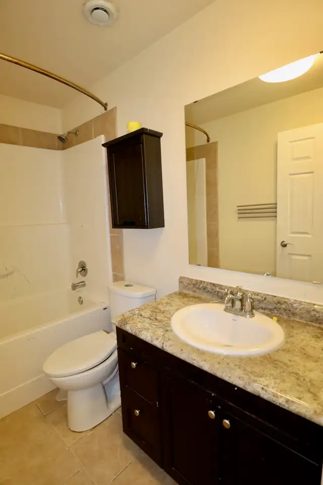 Leduc 3 Bed 1.5 Bath Townhome For Rent - Photo 10