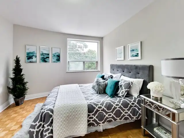 Apartment rentals at Glen Elm Avenue near Yonge and St. Clair.. - Photo 11