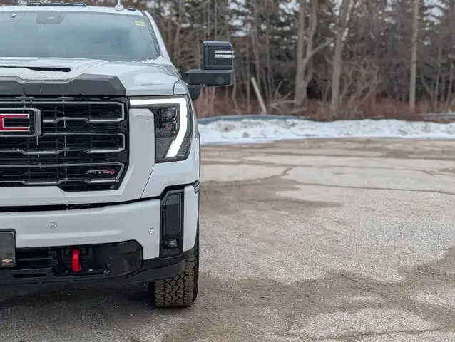 2026 GMC Sierra 2500HD AT4- Power Sunroof - Bose Speakers - Photo 9