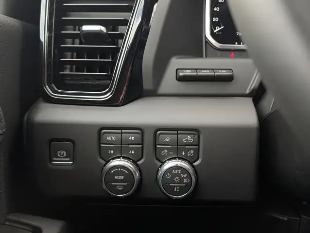 2026 GMC Sierra 2500HD AT4- Power Sunroof - Bose Speakers - Photo 24