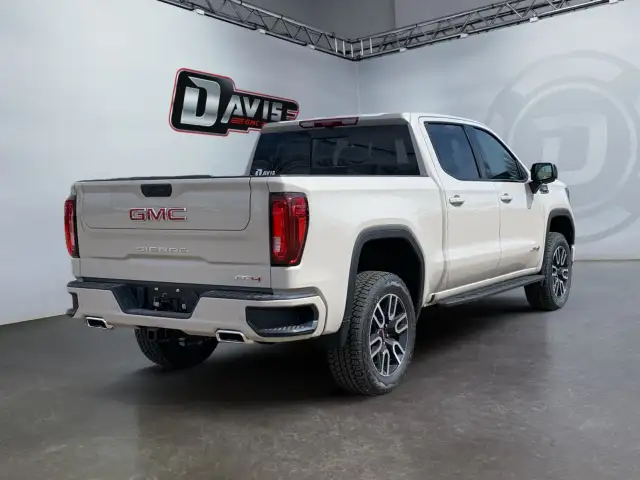 2026 GMC Sierra 1500 - Photo 5