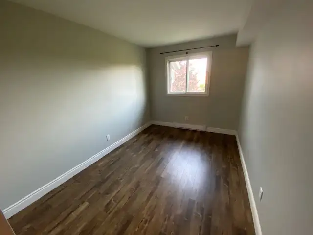 304-573 Armstrong Road - 2 bed, 1 bath - 2 beds 1 bath - 304-573 - Photo 7