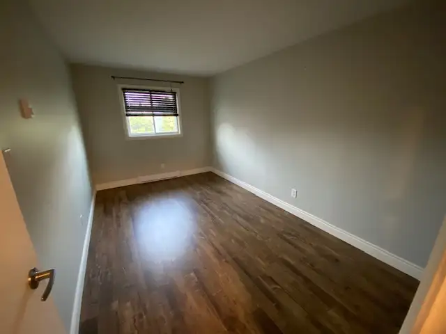 304-573 Armstrong Road - 2 bed, 1 bath - 2 beds 1 bath - 304-573 - Photo 8