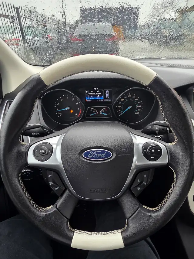 2013 Ford Focus Titanium - Photo 12