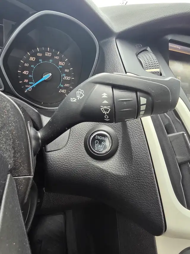 2013 Ford Focus Titanium - Photo 14