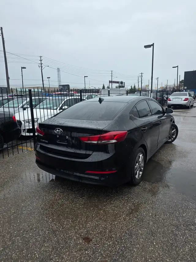 2018 Hyundai Elantra Limited - Photo 4