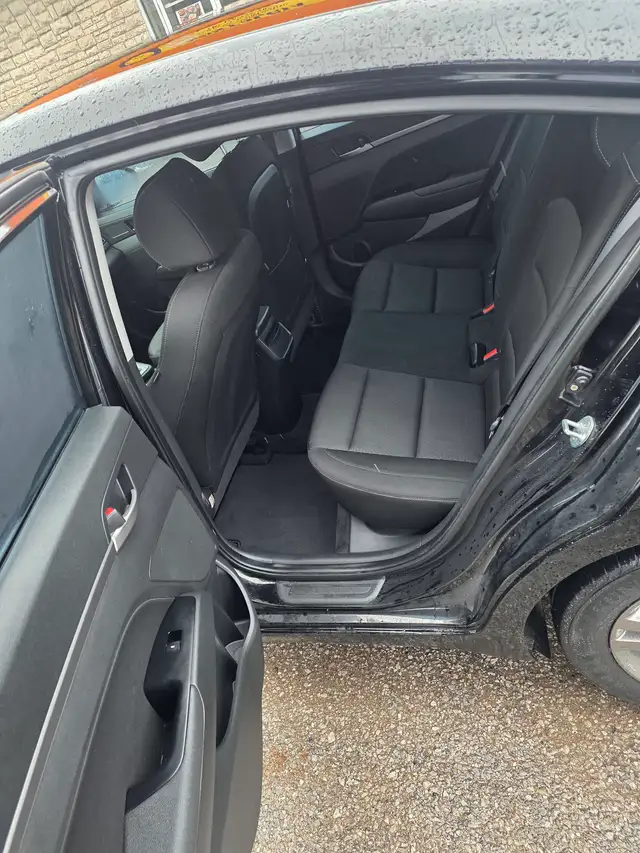 2018 Hyundai Elantra Limited - Photo 6