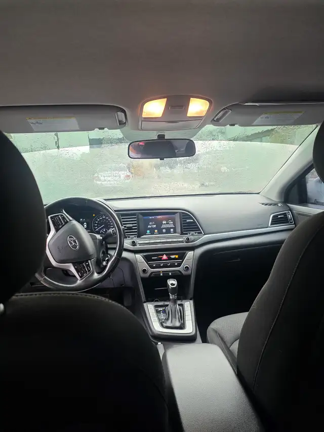 2018 Hyundai Elantra Limited - Photo 7