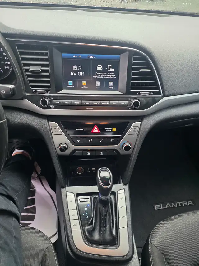 2018 Hyundai Elantra Limited - Photo 8