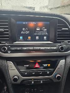 2018 Hyundai Elantra Limited - Photo 10