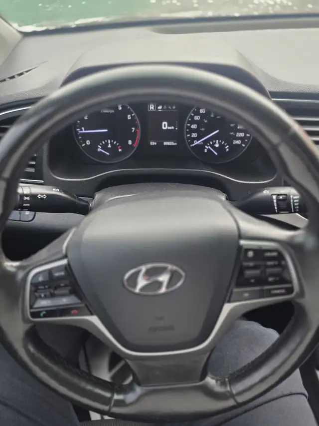 2018 Hyundai Elantra Limited - Photo 13