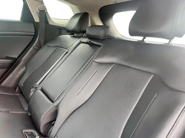 2024 Kia Sportage EX EX | Moonroof | Leather Seats - Photo 8