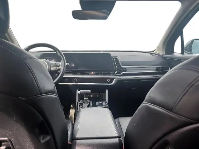 2024 Kia Sportage EX EX | Moonroof | Leather Seats - Photo 9