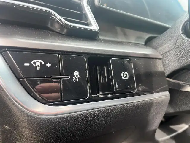 2024 Kia Sportage EX EX | Moonroof | Leather Seats - Photo 14