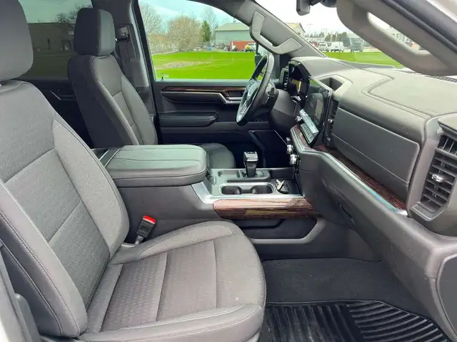 2024 GMC Sierra 1500 ELEVATION, Towing Mirrors, X31 Package, Tra - Photo 17