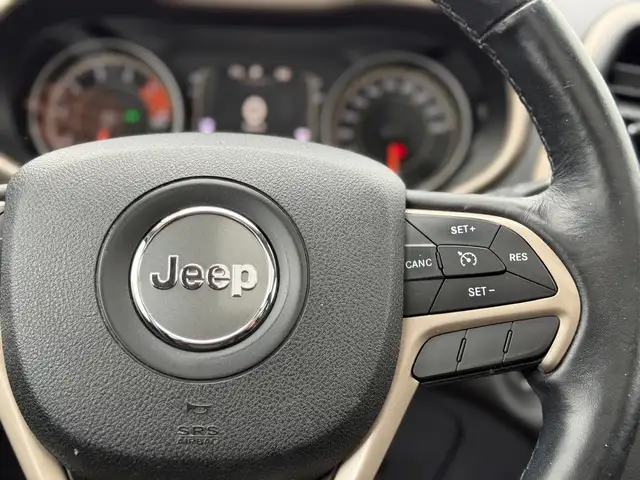 2016 JEEP CHEROKEE 4WD - Photo 17
