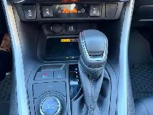 2024 Toyota RAV4 Hybrid XSE AWD, TECH PACKAGE - Photo 13