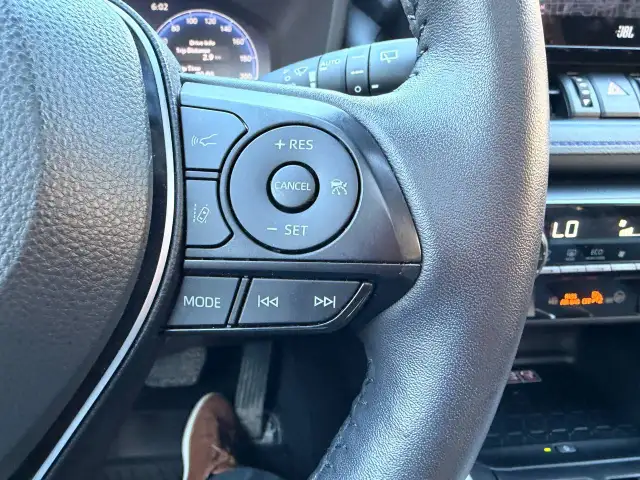 2024 Toyota RAV4 Hybrid XSE AWD, TECH PACKAGE - Photo 15