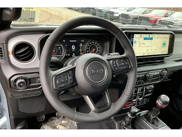 2026 Jeep Wrangler Willys - Photo 11