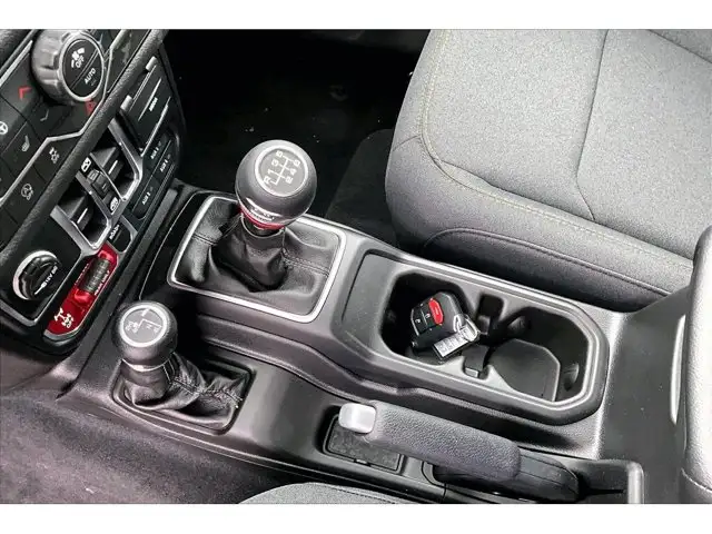 2026 Jeep Wrangler Willys - Photo 8