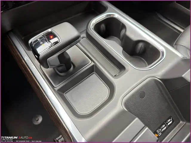 2023 GMC Sierra 1500 Elevation Premium V8 Crew Cab 4X4-Leather-B - Photo 16