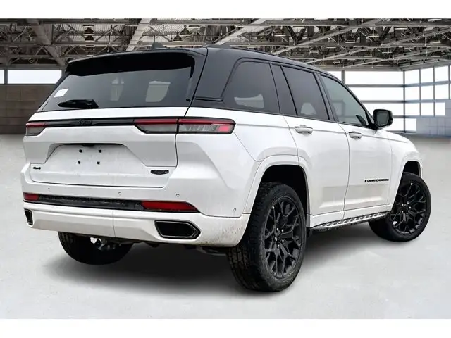 2025 Jeep Grand Cherokee Summit - Photo 3