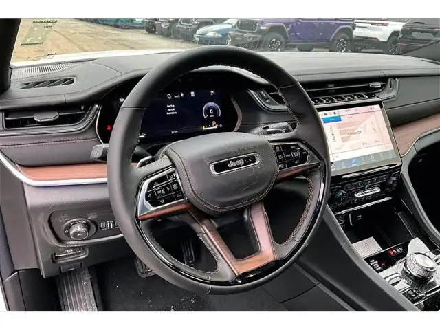 2025 Jeep Grand Cherokee Summit - Photo 6