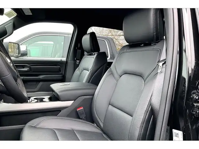 2026 Ram 1500 SPORT HEMI Leather Pano Roof Level 1 392 - Photo 9