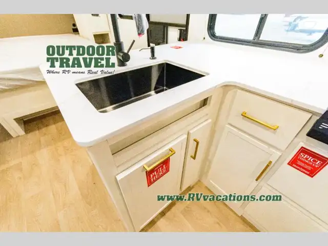 2026 Grand Design Transcend Xplor 23BHX - Photo 13