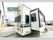 2026 Grand Design Influence 3003RL - Photo 6