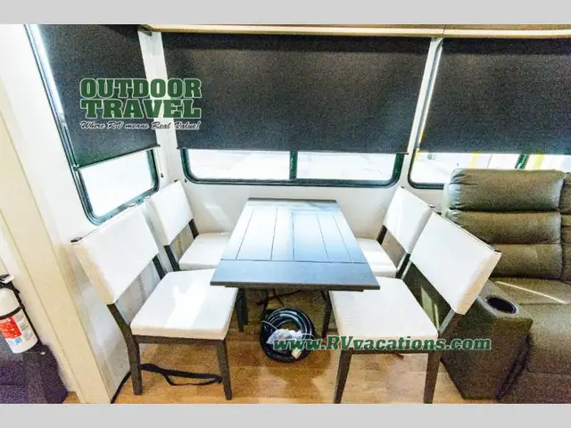 2026 Grand Design Influence 3003RL - Photo 9