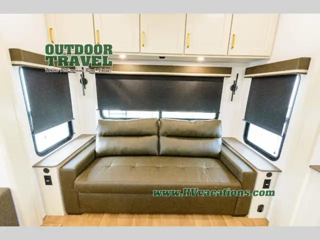 2026 Grand Design Influence 3003RL - Photo 12