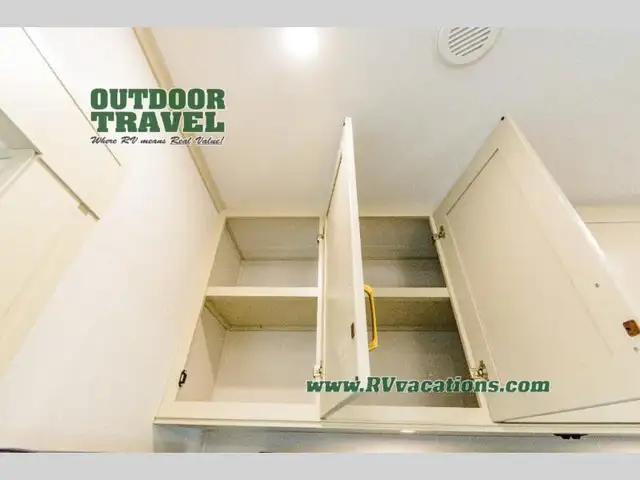 2026 Grand Design Influence 3003RL - Photo 14