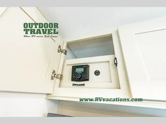 2026 Grand Design Influence 3003RL - Photo 20