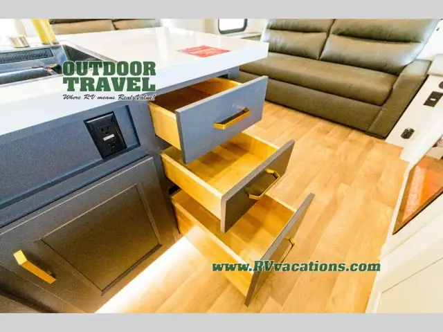 2026 Grand Design Influence 3003RL - Photo 27