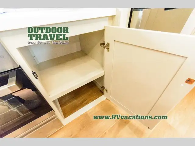 2026 Grand Design Influence 3003RL - Photo 32