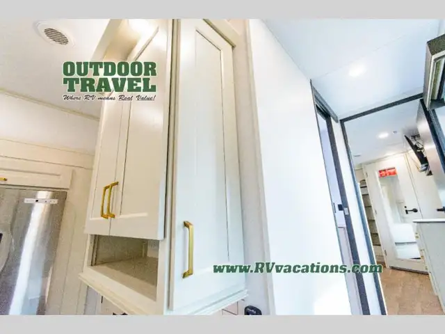 2026 Grand Design Influence 3003RL - Photo 43