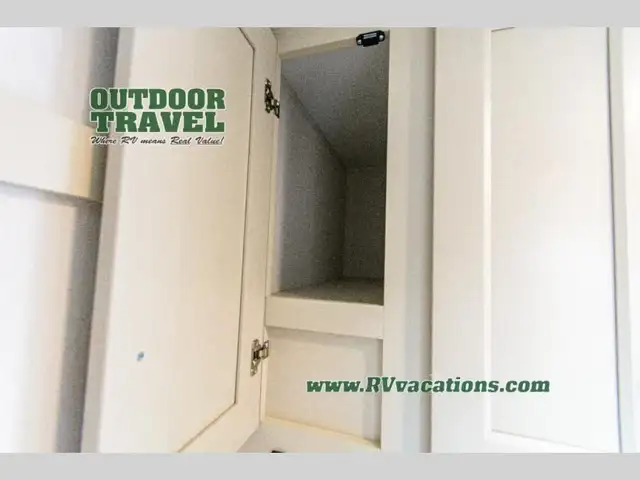 2026 Grand Design Influence 3003RL - Photo 59