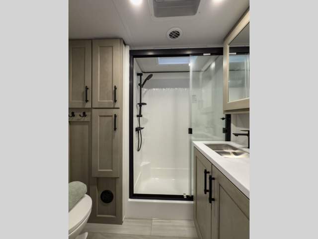 2026 Grand Design Influence 3003RL - Photo 75