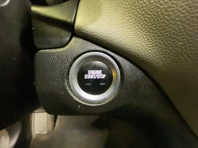 2020 Chevrolet Equinox LT - HEATED SEATS, BLUETOOTH, POWERED SEA - Photo 12