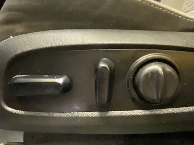 2020 Chevrolet Equinox LT - HEATED SEATS, BLUETOOTH, POWERED SEA - Photo 13