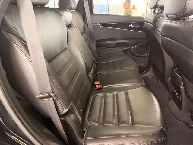 2016 Kia Sorento SX - Photo 14