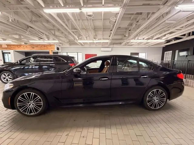 2017 BMW 5 Series xDrive - Photo 2