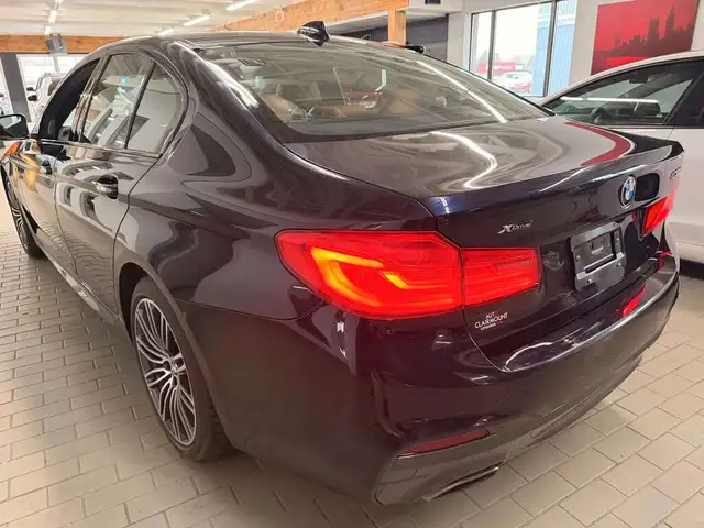 2017 BMW 5 Series xDrive - Photo 3