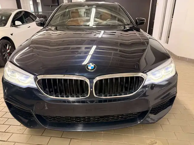 2017 BMW 5 Series xDrive - Photo 8