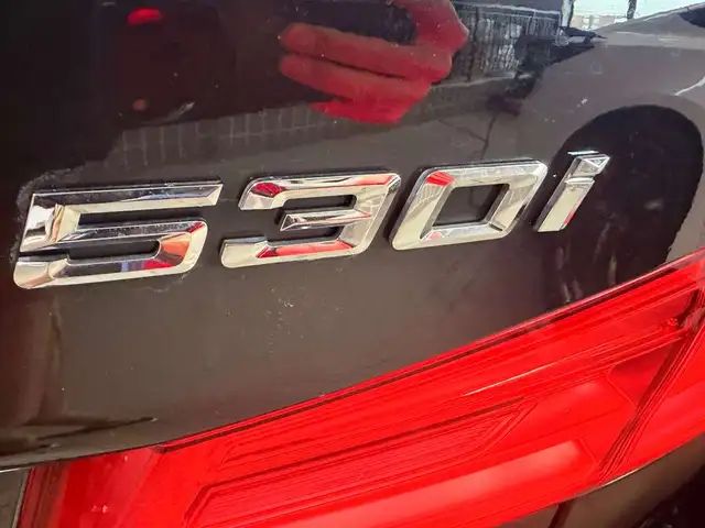 2017 BMW 5 Series xDrive - Photo 16