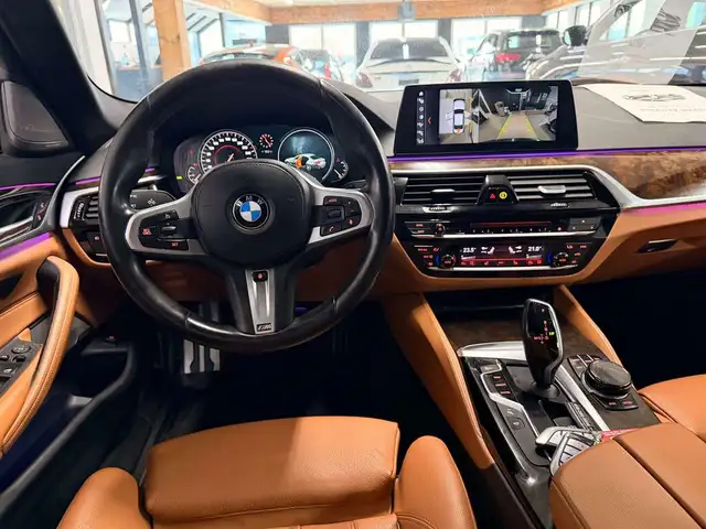 2017 BMW 5 Series xDrive - Photo 18