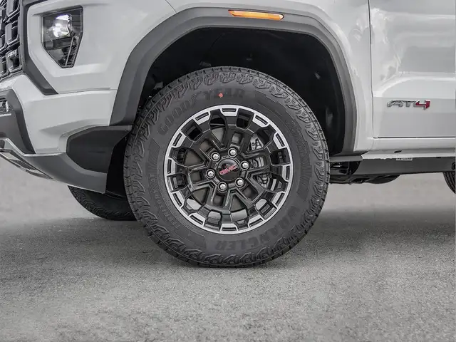 2026 GMC Canyon - Photo 8